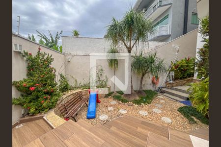 Casa à venda com 470m², 5 quartos e 4 vagas Casa à venda com 470m², 5 quartos e 4 vagasJardim
