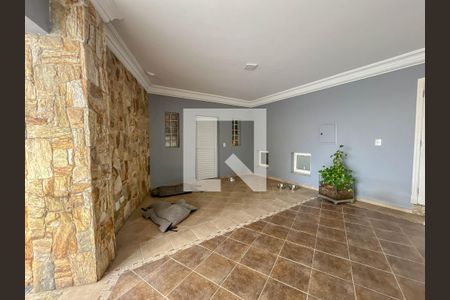 Casa à venda com 470m², 5 quartos e 4 vagas Casa à venda com 470m², 5 quartos e 4 vagasGaragem