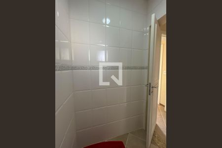Casa à venda com 470m², 5 quartos e 4 vagas Casa à venda com 470m², 5 quartos e 4 vagasBanheiro 7