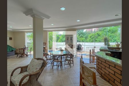 Casa à venda com 470m², 5 quartos e 4 vagas Casa à venda com 470m², 5 quartos e 4 vagasÁrea gourmet