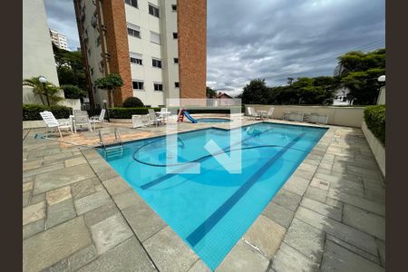 Apartamento à venda com 132m², 4 quartos e 3 vagas Apartamento à venda com 132m², 4 quartos e 3 vagasÁrea comum - Piscina