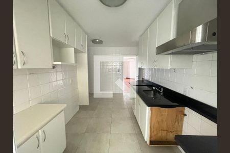 Apartamento à venda com 132m², 4 quartos e 3 vagas Apartamento à venda com 132m², 4 quartos e 3 vagasCozinha