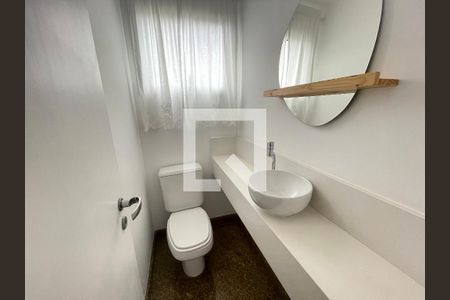 Apartamento à venda com 132m², 4 quartos e 3 vagas Apartamento à venda com 132m², 4 quartos e 3 vagasLavabo