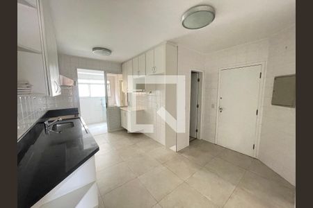 Apartamento à venda com 132m², 4 quartos e 3 vagas Apartamento à venda com 132m², 4 quartos e 3 vagasCozinha