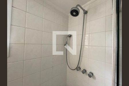 Apartamento à venda com 132m², 4 quartos e 3 vagas Apartamento à venda com 132m², 4 quartos e 3 vagasBanheiro da Suíte