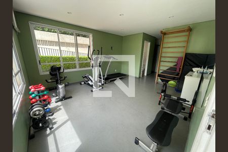 Apartamento à venda com 132m², 4 quartos e 3 vagas Apartamento à venda com 132m², 4 quartos e 3 vagasÁrea comum - Academia