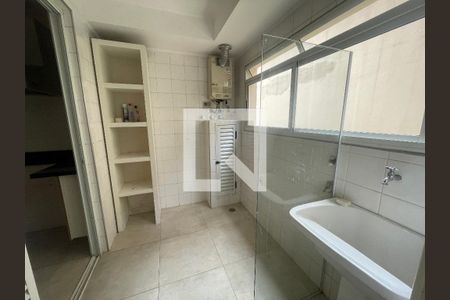 Apartamento à venda com 132m², 4 quartos e 3 vagas Apartamento à venda com 132m², 4 quartos e 3 vagasLavanderia