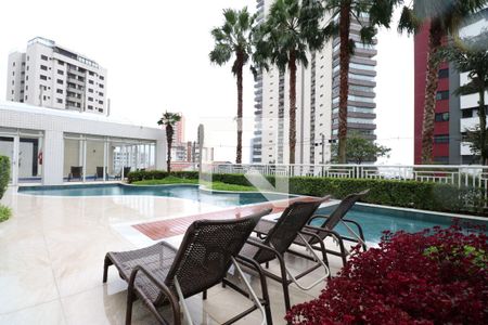 Apartamento à venda com 366m², 4 quartos e 5 vagasÁrea comum - Piscina