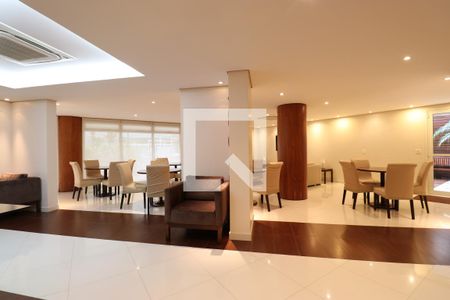 Apartamento à venda com 366m², 4 quartos e 5 vagasÁrea comum - Salão de festas