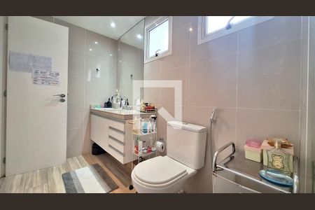 Apartamento à venda com 366m², 4 quartos e 5 vagas Apartamento à venda com 366m², 4 quartos e 5 vagasBanheiro da Suíte 3