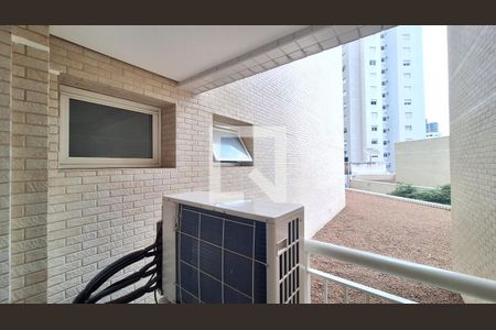 Apartamento à venda com 366m², 4 quartos e 5 vagas Apartamento à venda com 366m², 4 quartos e 5 vagasVaranda