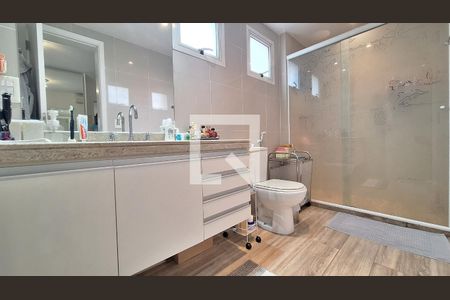 Apartamento à venda com 366m², 4 quartos e 5 vagas Apartamento à venda com 366m², 4 quartos e 5 vagasBanheiro da Suíte 3