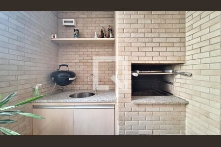 Apartamento à venda com 366m², 4 quartos e 5 vagas Apartamento à venda com 366m², 4 quartos e 5 vagasChurrasqueira