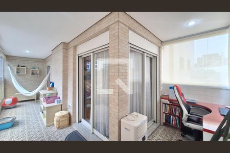 Apartamento à venda com 366m², 4 quartos e 5 vagas Apartamento à venda com 366m², 4 quartos e 5 vagasVaranda suíte 4