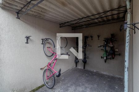 Apartamento à venda com 49m², 2 quartos e 1 vaga Apartamento à venda com 49m², 2 quartos e 1 vagaÁrea Comum - Bicicletário