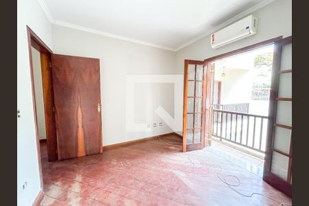 Casa à venda com 300m², 5 quartos e 4 vagas Casa à venda com 300m², 5 quartos e 4 vagasQuarto 2