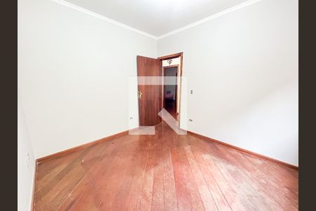 Casa à venda com 300m², 5 quartos e 4 vagas Casa à venda com 300m², 5 quartos e 4 vagasQuarto 1