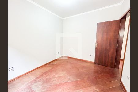 Casa à venda com 300m², 5 quartos e 4 vagas Casa à venda com 300m², 5 quartos e 4 vagasQuarto 1