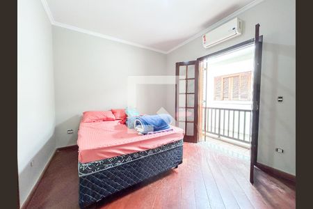 Casa à venda com 300m², 5 quartos e 4 vagas Casa à venda com 300m², 5 quartos e 4 vagasSuíte 2