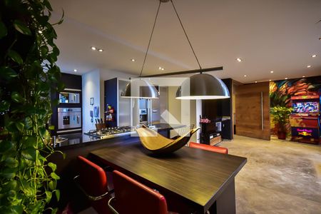 Apartamento à venda com 150m², 2 quartos e 4 vagasCozinha