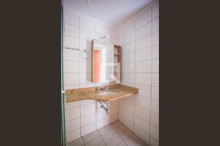Apartamento à venda com 65m², 2 quartos e 1 vaga Apartamento à venda com 65m², 2 quartos e 1 vagaBanheiro