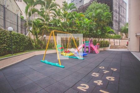 Apartamento à venda com 65m², 2 quartos e 1 vaga Apartamento à venda com 65m², 2 quartos e 1 vagaÁrea Comum - Playground