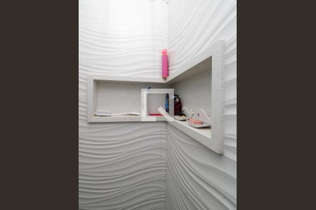 Apartamento à venda com 56m², 2 quartos e 1 vaga Apartamento à venda com 56m², 2 quartos e 1 vagaBanheiro