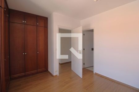 Casa à venda com 600m², 4 quartos e 8 vagasSuíte 3