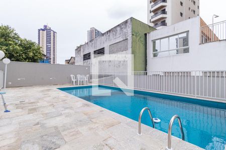 Apartamento à venda com 33m², 1 quarto e 1 vaga Apartamento à venda com 33m², 1 quarto e 1 vagaÁrea comum - Piscina