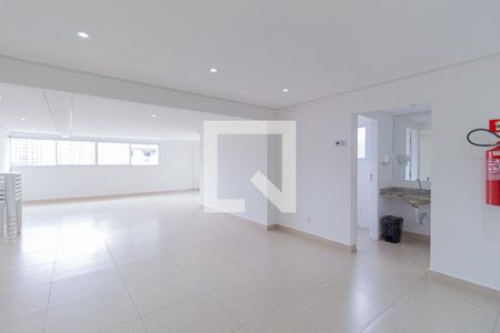 Apartamento à venda com 33m², 1 quarto e 1 vaga Apartamento à venda com 33m², 1 quarto e 1 vagaÁrea comum - Salão de festas