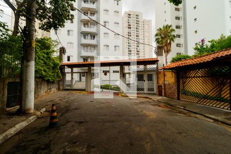 Apartamento à venda com 80m², 2 quartos e 1 vaga Apartamento à venda com 80m², 2 quartos e 1 vagaFachada