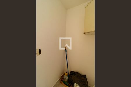 Apartamento à venda com 80m², 2 quartos e 1 vaga Apartamento à venda com 80m², 2 quartos e 1 vagaÁrea de Serviço