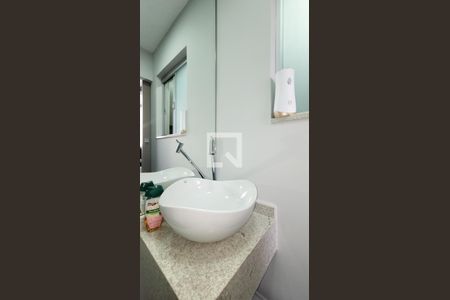 Apartamento à venda com 76m², 2 quartos e 1 vagaBanheiro de serviço