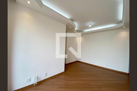 Sala de apartamento para alugar com 2 quartos, 48m² em Vila Isa, São Paulo
