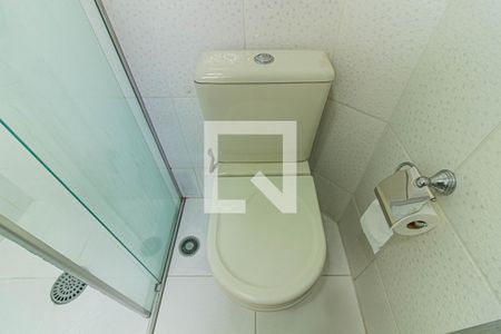 Casa de condomínio à venda com 200m², 2 quartos e 4 vagas Casa de condomínio à venda com 200m², 2 quartos e 4 vagasBanheiro da Suíte