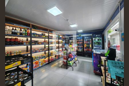 Apartamento para alugar com 65m², 2 quartos e 1 vagaÁrea comum - Mini Mercado