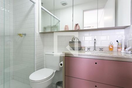 Apartamento à venda com 66m², 2 quartos e 1 vaga Apartamento à venda com 66m², 2 quartos e 1 vagaBanheiro da Suíte