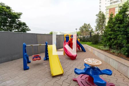 Apartamento à venda com 66m², 2 quartos e 1 vaga Apartamento à venda com 66m², 2 quartos e 1 vagaÁrea comum - Playground