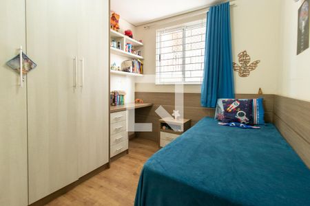 Quarto 1 de apartamento para alugar com 2 quartos, 60m² em Novo Mundo, Curitiba