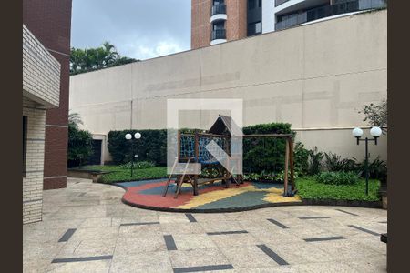 Apartamento para alugar com 250m², 5 quartos e 4 vagasÁrea comum - Playground