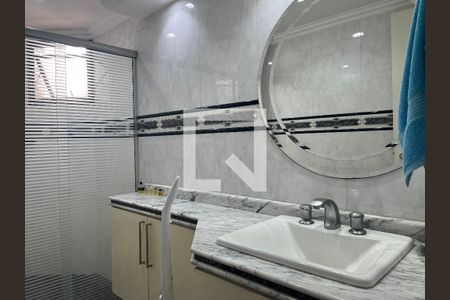 Apartamento para alugar com 250m², 5 quartos e 4 vagasBanheiro da Suíte 2