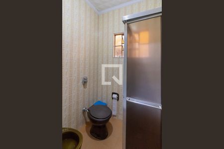 Casa à venda com 122m², 4 quartos e 3 vagas Casa à venda com 122m², 4 quartos e 3 vagasBanheiro