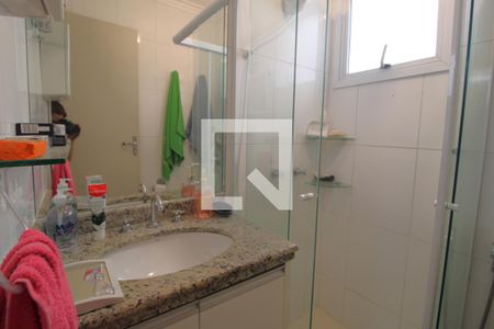 Casa à venda com 71m², 3 quartos e 2 vagasBanheiro da suíte