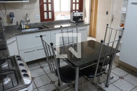 Apartamento à venda com 125m², 3 quartos e 2 vagasCozinha
