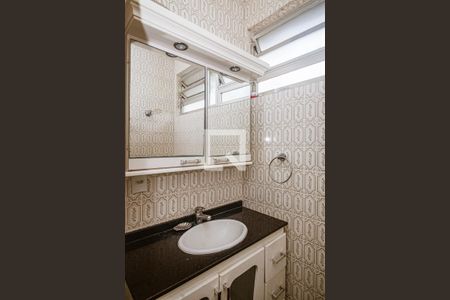 Casa à venda com 300m², 5 quartos e 1 vaga Casa à venda com 300m², 5 quartos e 1 vagaBanheiro