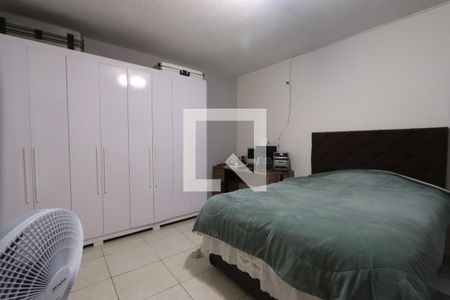 Casa à venda com 220m², 6 quartos e sem vagaQuarto Casa 5