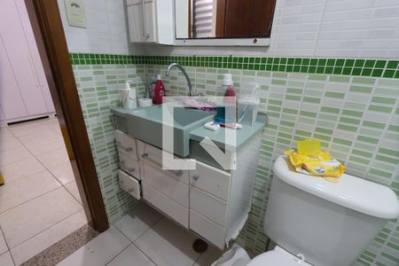 Casa à venda com 220m², 6 quartos e sem vagaBanheiro Casa 5