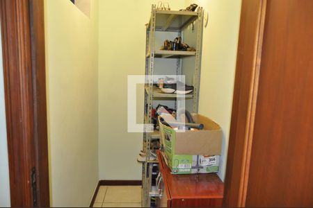 Casa de condomínio à venda com 200m², 4 quartos e 4 vagasQuarto 1