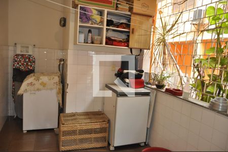 Casa de condomínio à venda com 200m², 4 quartos e 4 vagasÁrea de Serviço