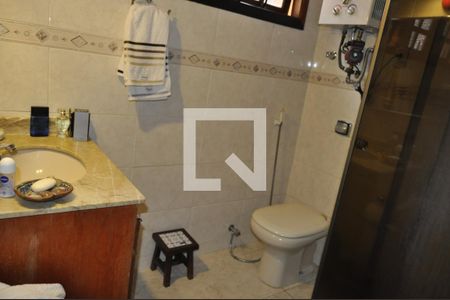 Casa de condomínio à venda com 200m², 4 quartos e 4 vagasQuarto 1